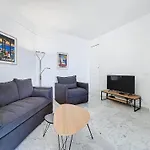 Climatise Avec Parking, 2 A - Fr-1-770-65 * La Ciotat