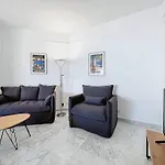 Climatise Avec Parking, 2 A - Fr-1-770-65 La Ciotat
