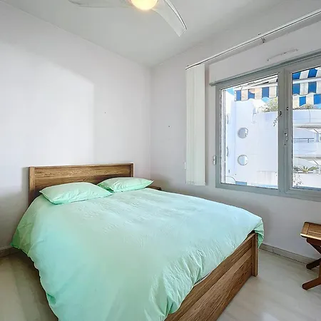 Climatise Avec Parking, 2 A - Fr-1-770-65 Apartment La Ciotat